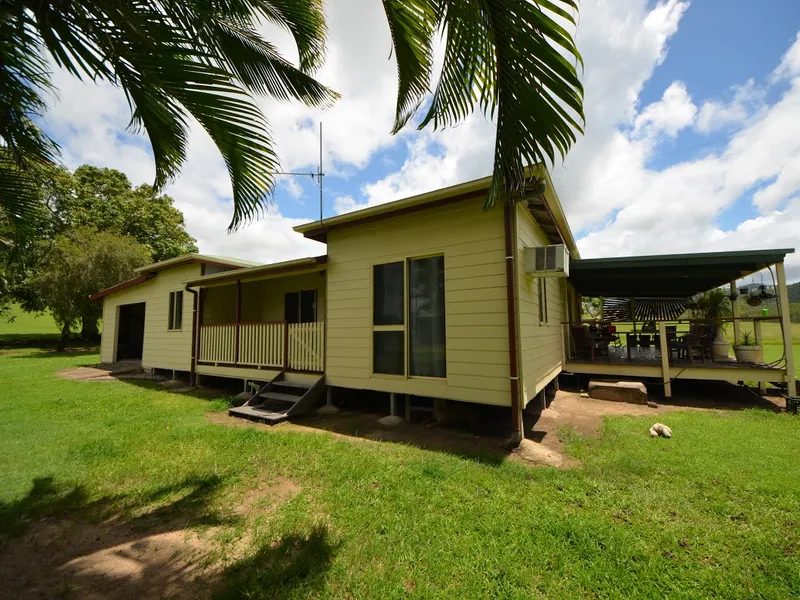 2 Homes, BIG Shed, Complete Privacy, 30 Mins Mackay