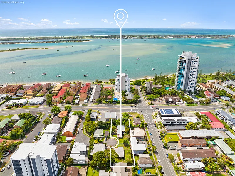 1,204M2 DEVELOPMENT SITE AT THE END OF A QUIET COURT, ONLY METRES TO THE BROADWATER!