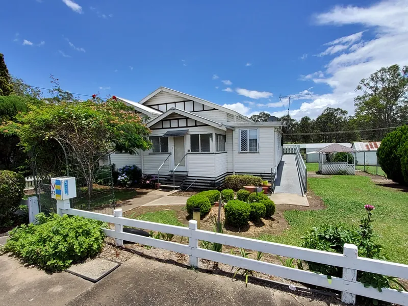 Country Home in  the Village of Woodenbong
