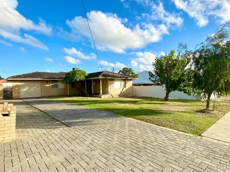Well located 3x2 home on spacious block