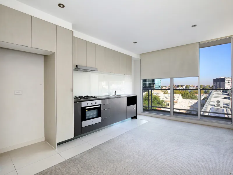POSITION PERFECT - Flexible Lease Term Available