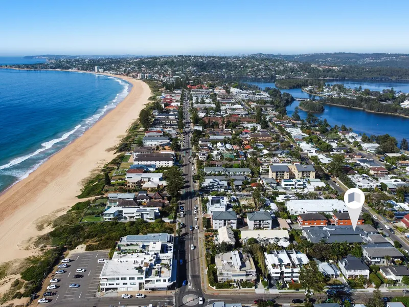 Downsize. Luxury. Beachside.