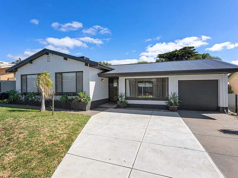 Fully renovated family home with man cave!