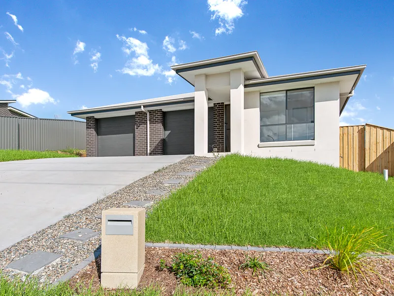 NEW DUPLEX GREAT LOCATION