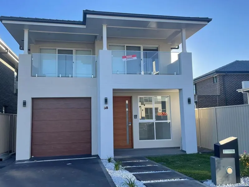 Brand New 5 Bedroom House ready to move in!