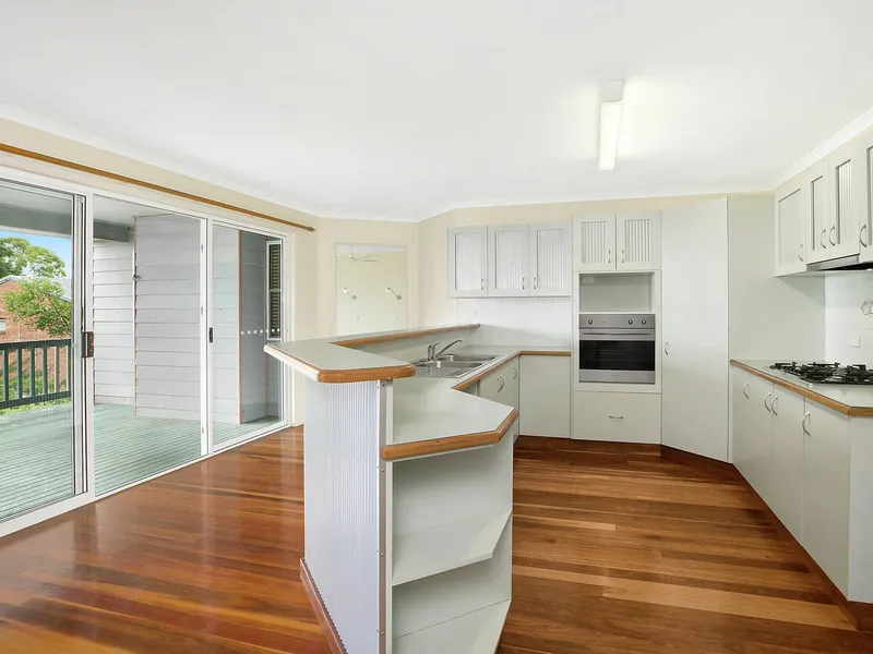 3 Bedroom home, large block with ocean breezes