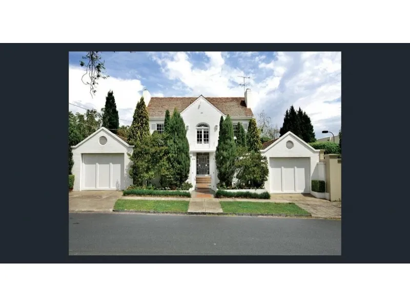 Classic House For Lease