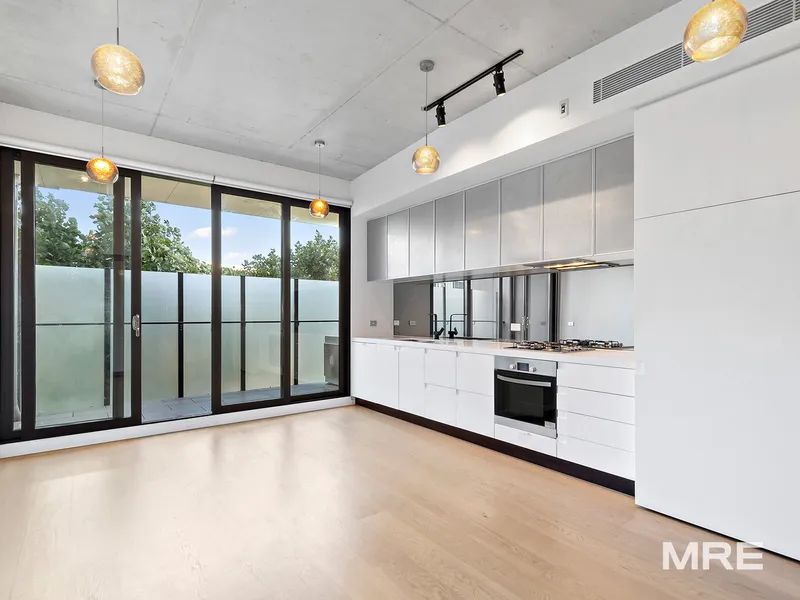 Dynamic Prahran lifestyle with low-maintenance ease