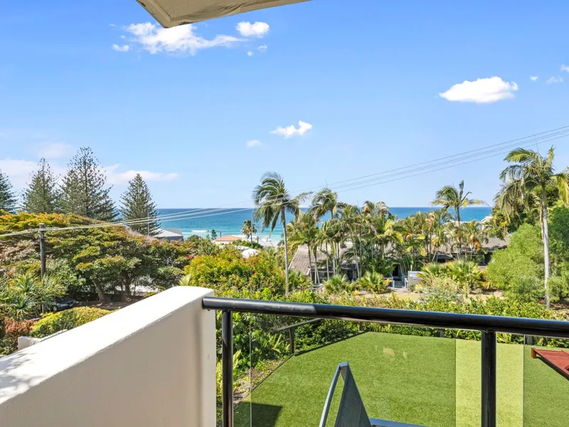 Fully Furnished Unit in Sunshine Beach