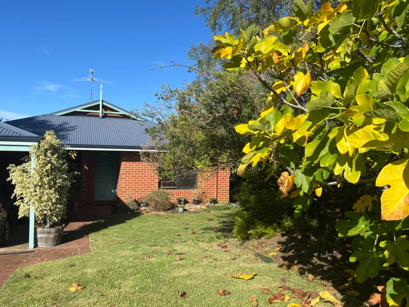 Peaceful Living in Village Green