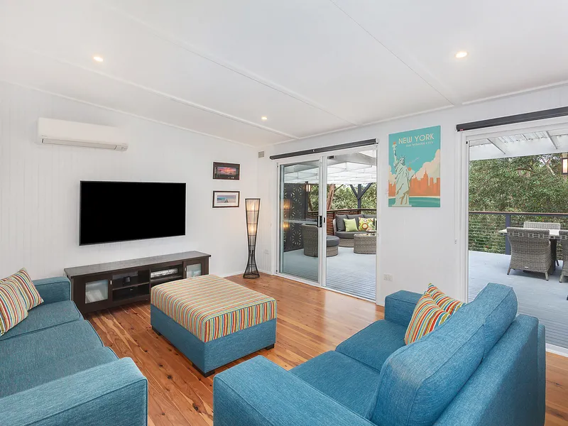 Private beach house in peaceful tree top setting