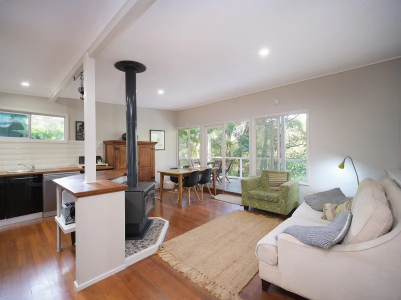 Character cottage on Patsys Flat