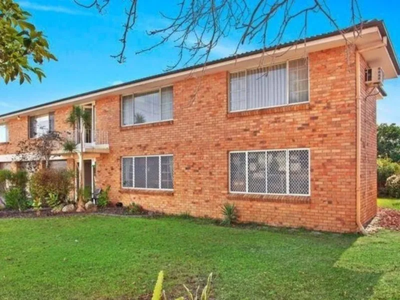 Great Location - Walking Distance to Everything