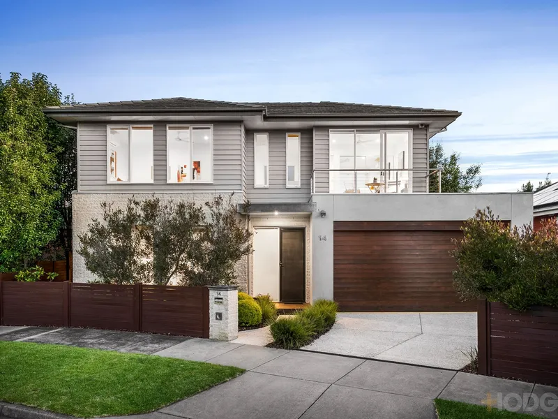 SIZED UP & SITUATED ON THE EDGE OF THE STRIP