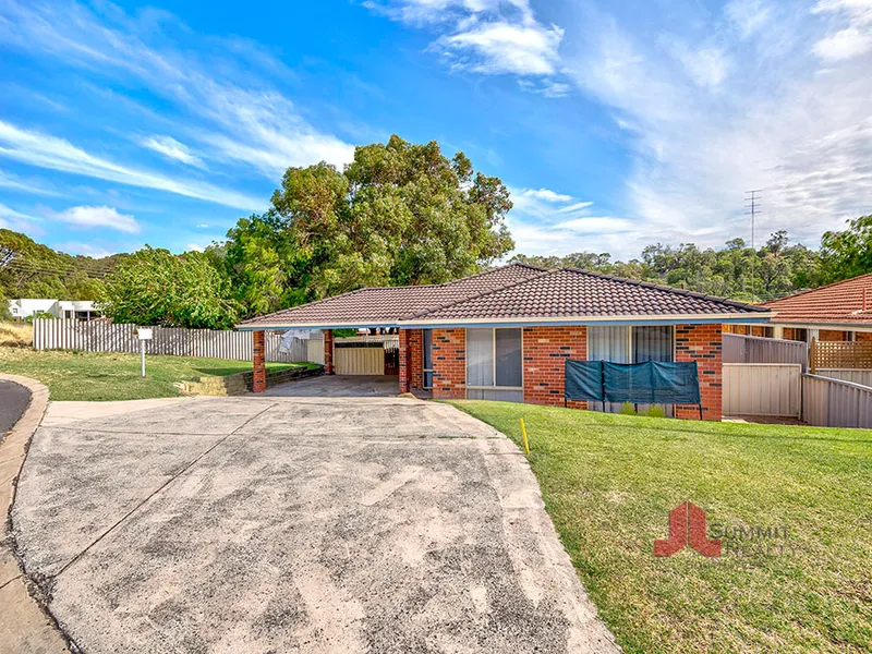 WON'T BREAK THE BANK ON PRICE - GREAT LOCATION!