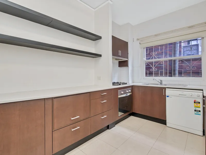 Art Deco appeal with modern touches