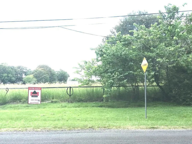 Large Vacant Block 2428m 