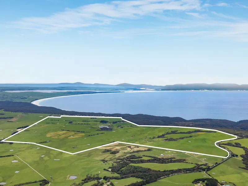 'Marapana' A Prominent Farming and Grazing Operation in a Spectacular Coastal Setting