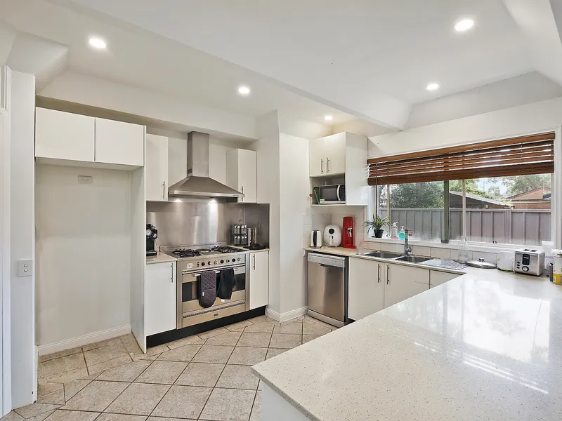 Auction onsite 17th April 2021 at 10am.