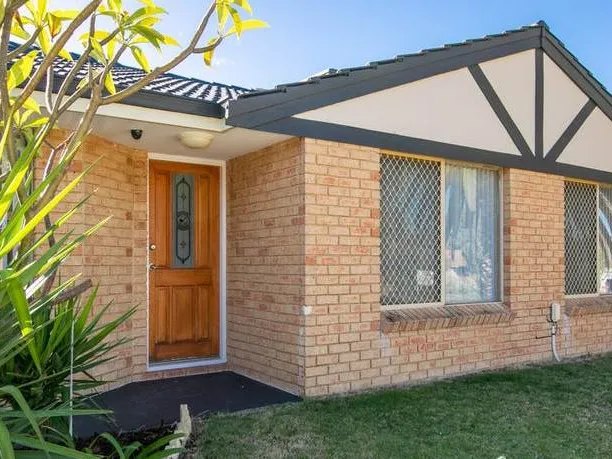 Delightful Bright 3x1 Family Home