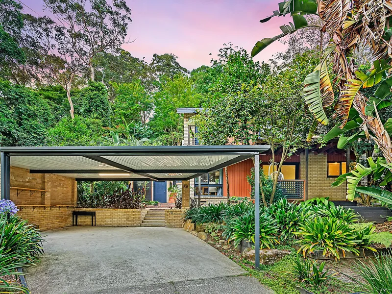 Surrounded by Lush Greenery!