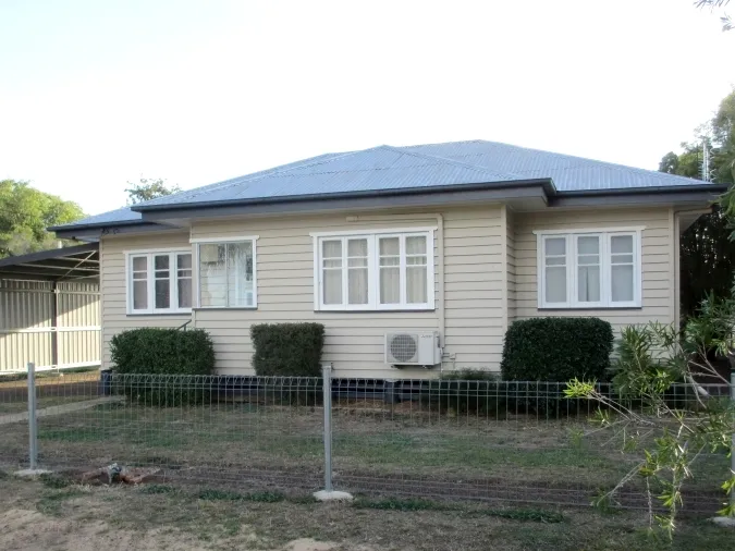 LOW MAINTENANCE TIDY HOME