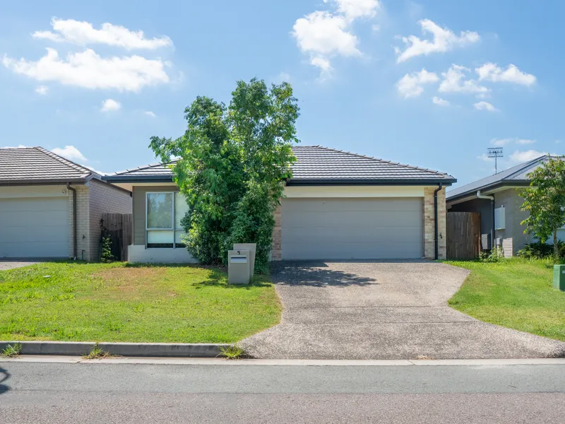 Perfectly Positioned in Pimpama!