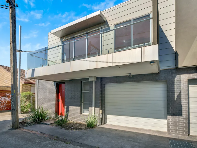 Townhouse with plenty to offer