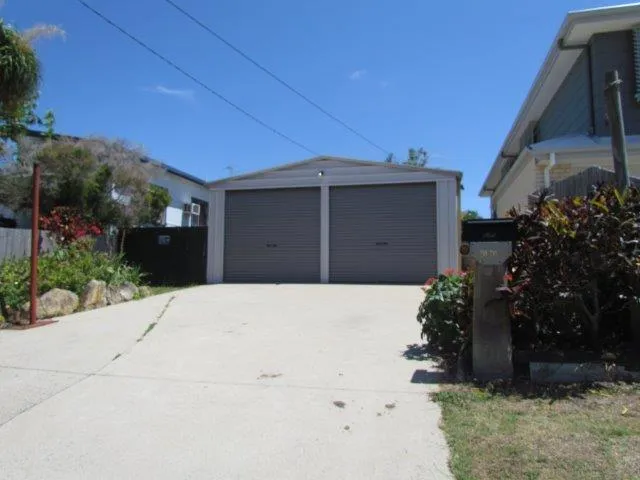 GREAT LOCATION - PRIVATE AND TRANQUIL HOME - DOUBLE SHED