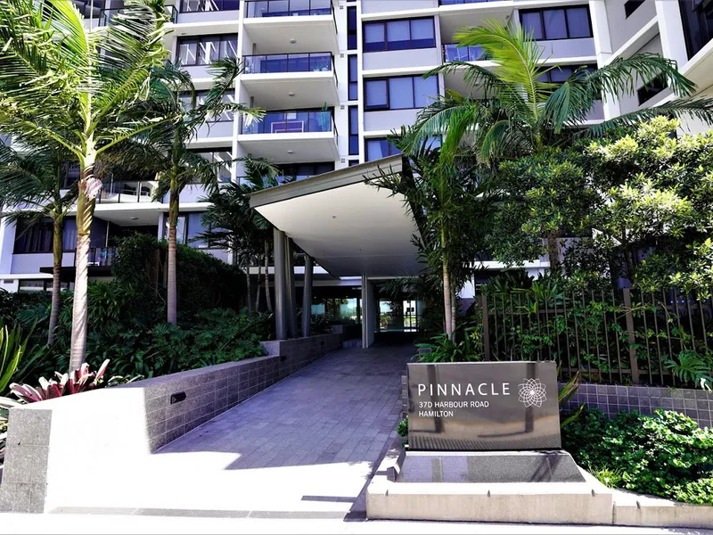 Spacious one bedroom apartment within the heart of Portside!