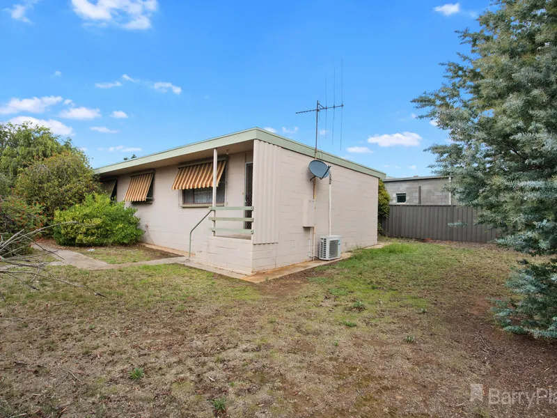 Private Unit in Strathdale