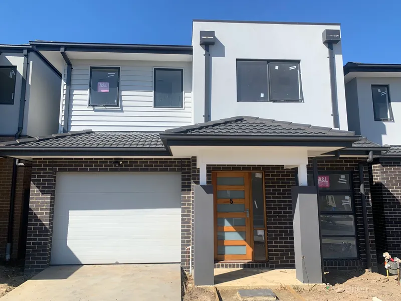 Brand new - only a stones throw to schools, freeway and shopping!