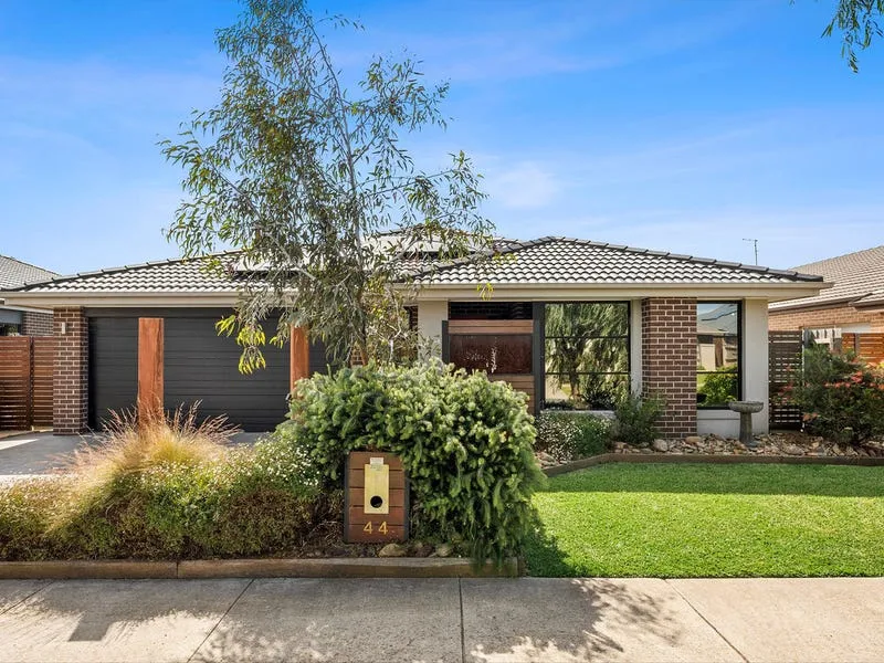 An all-seasons entertainers delight!