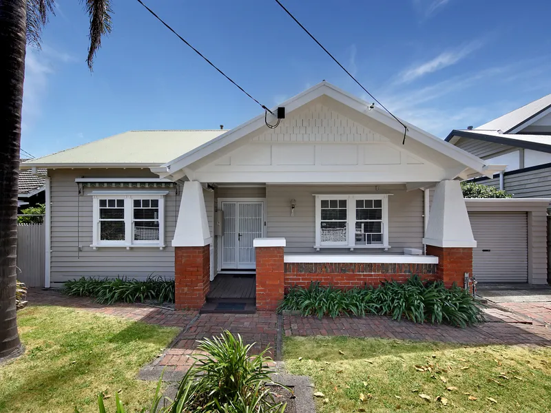 Charming three bedroom Californian Bungalow *Open Thursday 2 February 5:15-5:30pm*