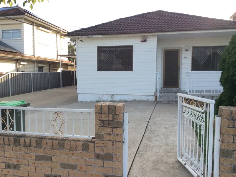 Spacious 4 Bedroom Home With Rumpus Room