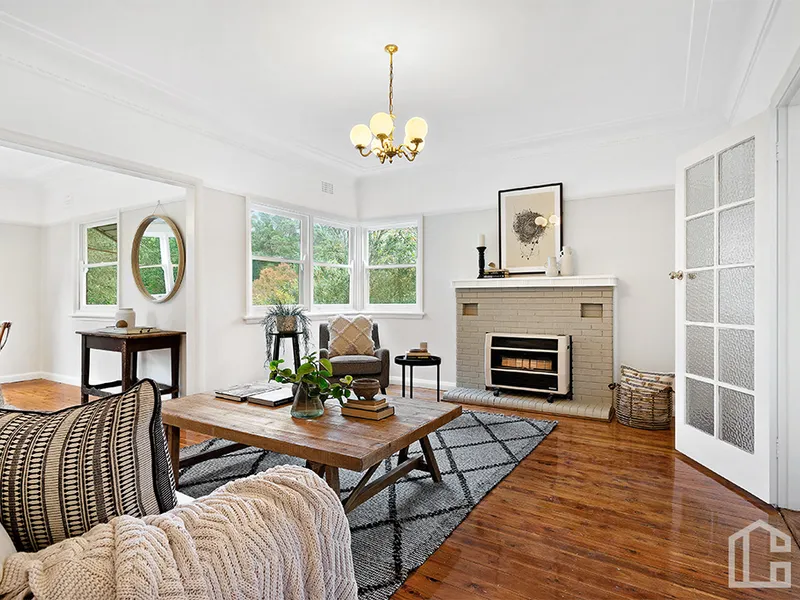 Refurbished cottage with flexible floor plan in prime position - Open Home Wednesday 1st June 2022, 4:30pm - 5:00pm.