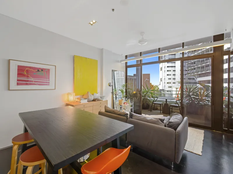 Sleek and Contemporary Apartment St Margret's - Alber Complex