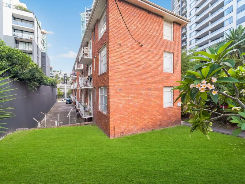 2 BEDROOM IN THE HEART OF CHATSWOOD -