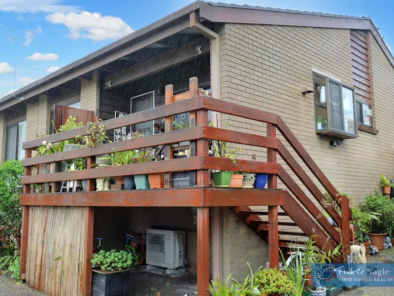 TOWN LIVING TREASURE