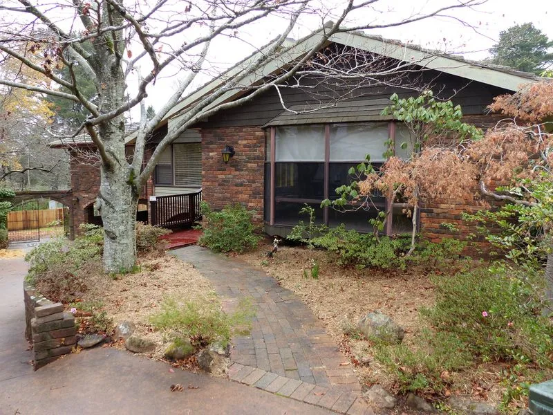 Beautiful South Leura Residence