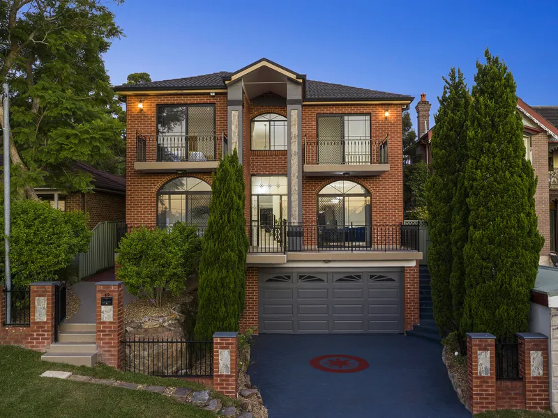 Massive Family Home with Fabulous Views