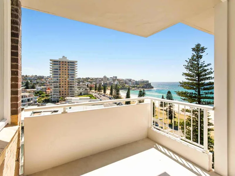 Luxury Beachfront | Newly Renovated | Ocean View | 3 Bedroom | DREAM