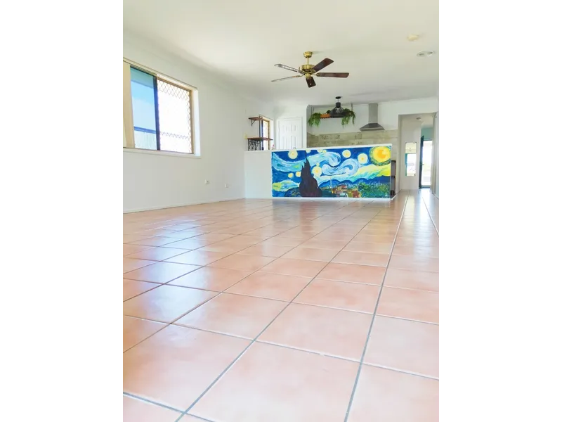 Perfect Location! Perfect Condition! Perfect for living!