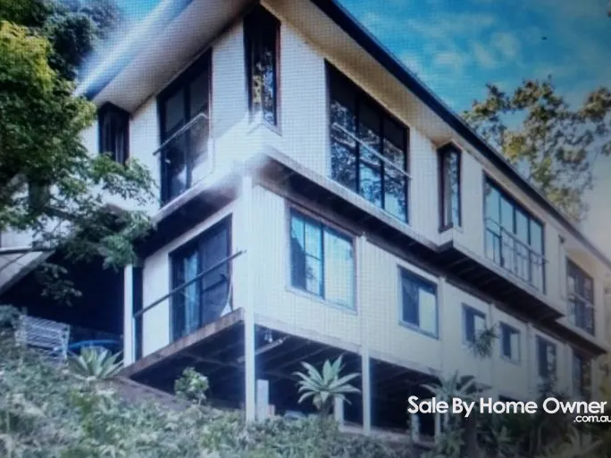 Gold coast. 13acres. Ocean views. Absolute privacy.