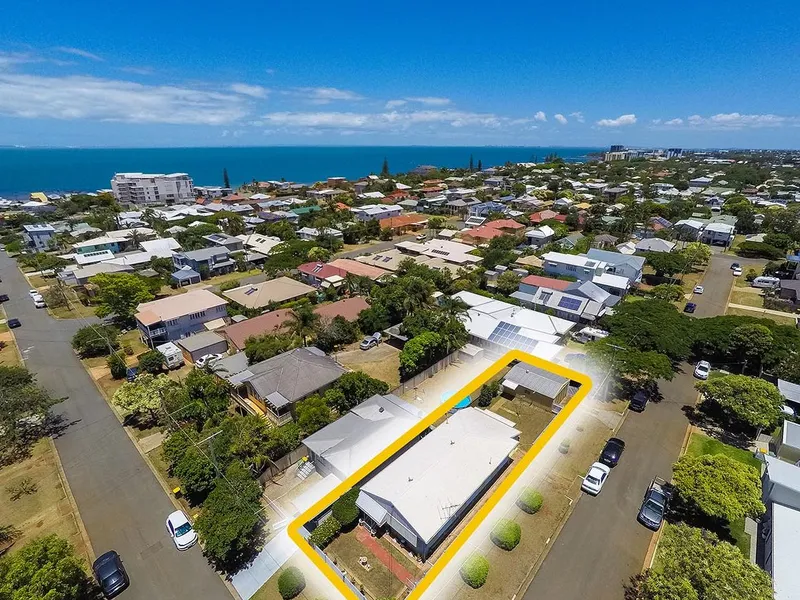 EAST OF OXLEY, FABULOUS OPPORTUNITY + DA APPROVAL for DUAL OCCUPANCY