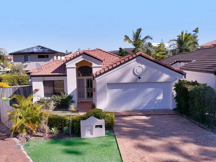 FAMIL HOME IN QUIET CUL DE SAC