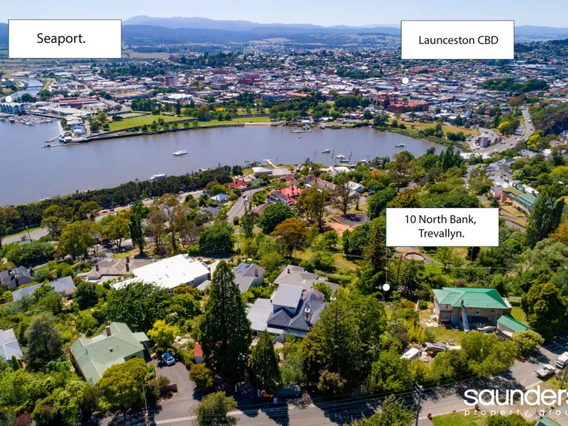 VICTORIAN ARCHITECTURE HAS BEEN PRESERVED!!