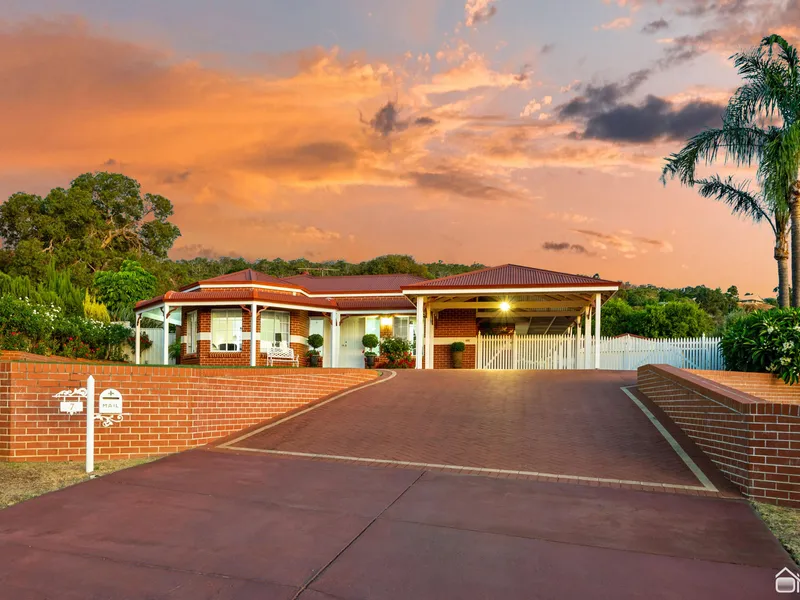 DREAM HILLS HOME ON 2000SQM