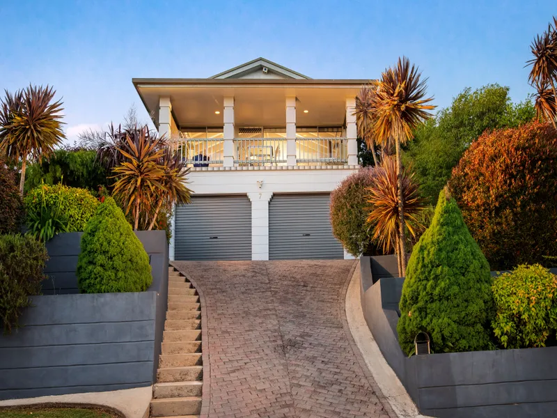 Quality Master Built Home - Elevated Court Location