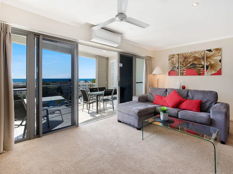 Ocean views in the heart of Cotton Tree 